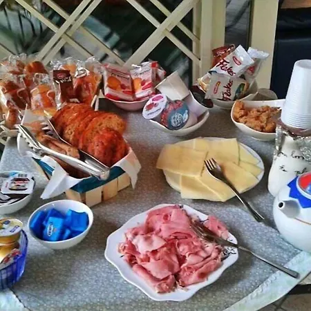 Bed & Breakfast A Casa Di Manu 2*