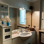 A Casa Di Manu Bed & Breakfast Desenzano del Garda