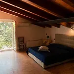 A Casa Di Manu Bed & Breakfast 2*
