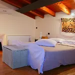 A Casa Di Manu Bed & Breakfast 2*