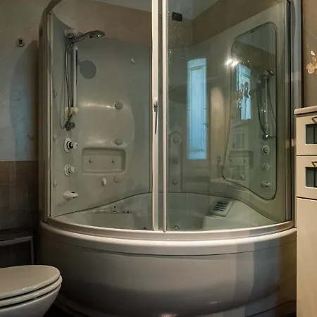 A Casa Di Manu Oda ve Kahvaltı Desenzano del Garda